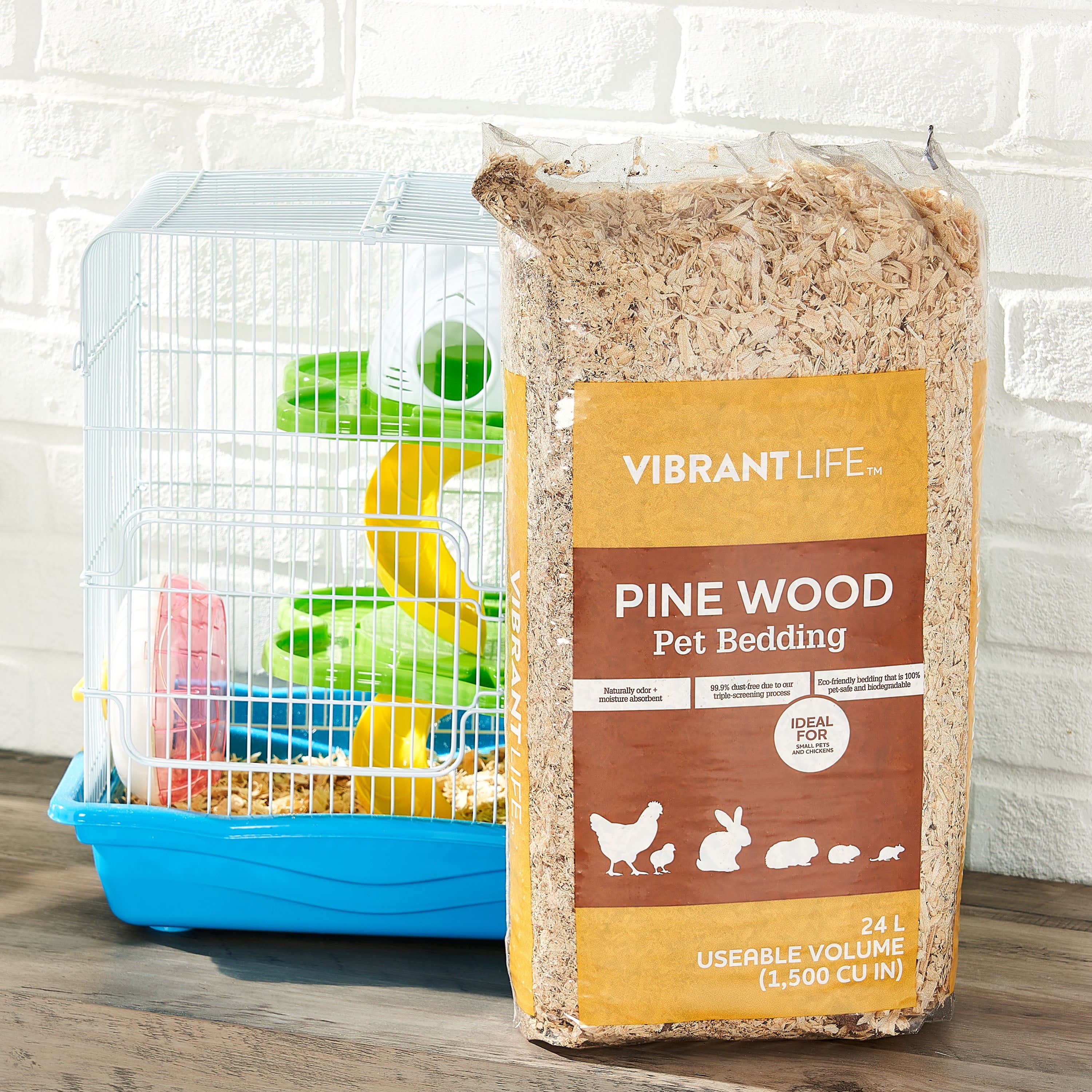 Pine Wood Pet Bedding for Small Pets & Chickens, 24 L Bag